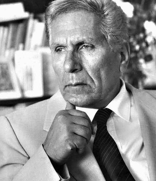 عظيم من عظماء مصر أديب وكاتب وطبيب مصري من بلاط صاحيه الجلاله