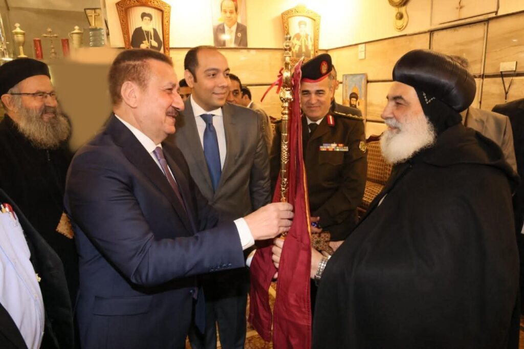 محافظ المنوفية يهنئ الأنبا بنيامين والأخوة الأقباط بأعياد الميلاد المجيدة ويؤكد وحدة النسيج الوطني