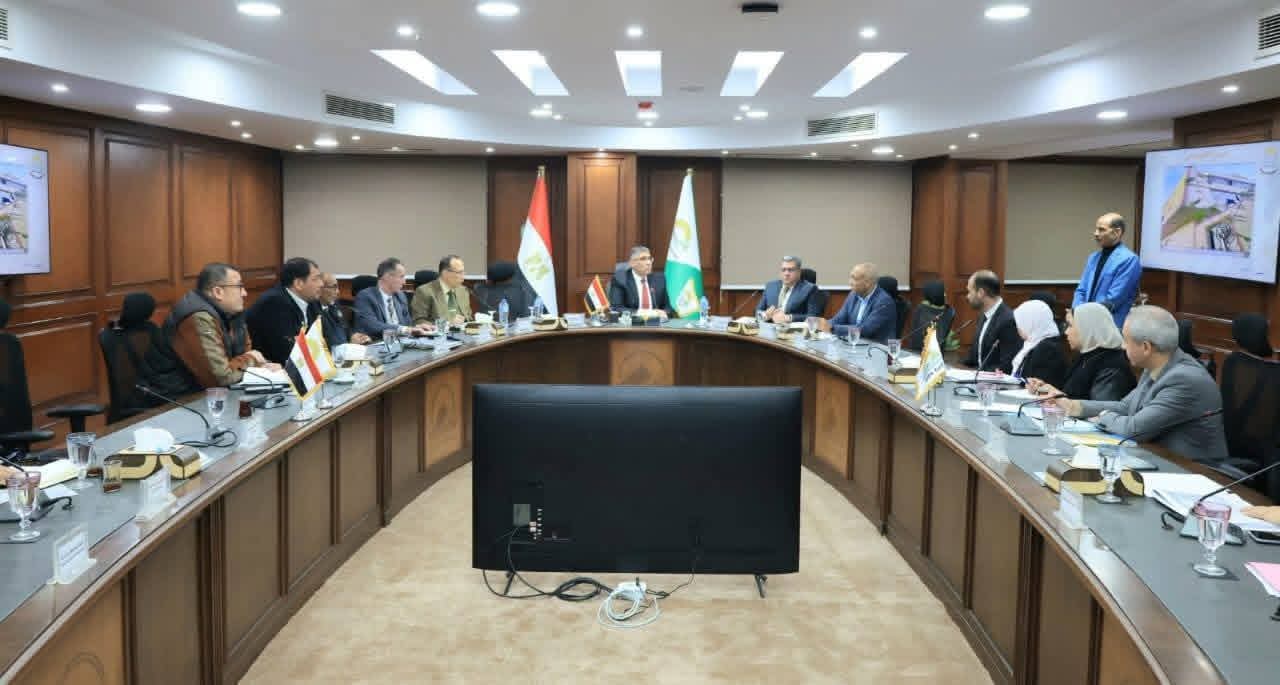 حافظ الجيزة يحسم شكاوى المواطنين بتكليفات فورية وإجراءات حاسمة