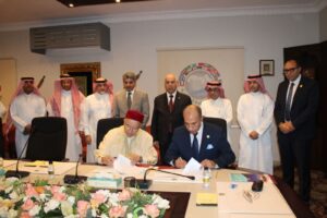 المنظمة العربية للسياحة تمنح وسام السياحة العربية من الدرجة الأولى لمعالي وزير الثقافة والسياحة والآثار بجمهورية العراق