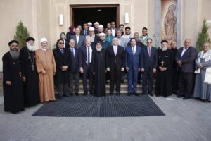 محافظ بني سويف يقدم التهنئة بعيد الميلاد المجيد خلال جولة ميدانية بالمحافظة