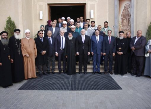 محافظ بني سويف يقدم التهنئة بعيد الميلاد المجيد خلال جولة ميدانية بالمحافظة