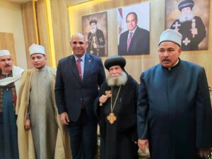 احتفالية وطنية تجمع الدكتور محمد أبو العجب مع الأقباط داخل مطرانيات سوهاج