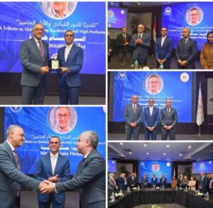 المهندس حسن الخطيب وزير الاستثمار والتجارة الخارجية يوجه الشكر للمهندس حسام هيبة بعد انتهاء فترة عمله بالهيئة