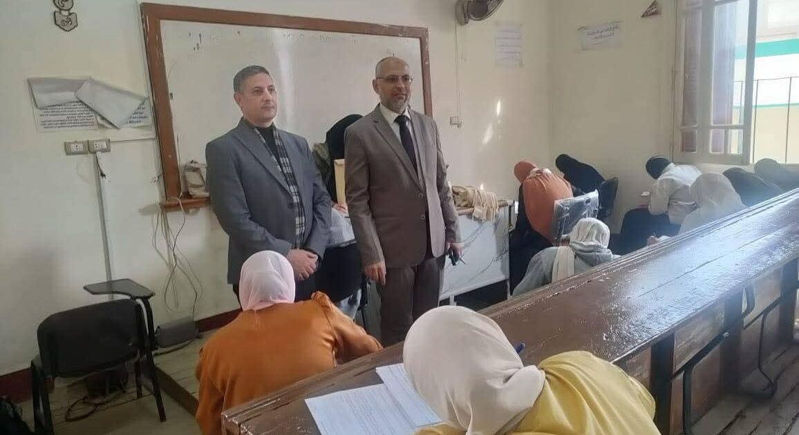 العبد يتابع امتحانات الفصل الدراسي الأول للعام الجامعي ٢٠٢٥م/ ٢٠٢٦م وسط هدوء تام 