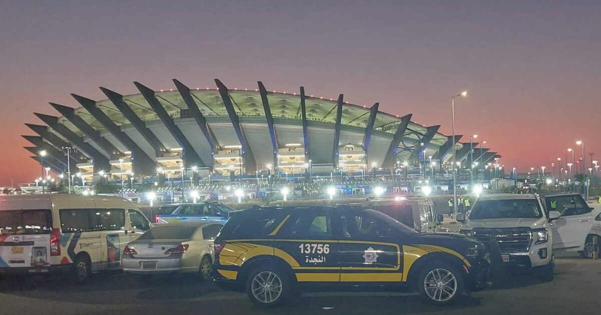 نهائي كأس السوبر فرنسا علي استاد جابر بالكويت