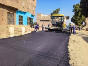 طفرة نوعية بمشروعات رصف طرق سوهاج لربط القرى وتحسين حركة المواطنين