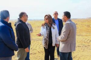 وزيرة التنمية المحلية والقائم بأعمال وزير البيئة تتفقد مقلب العبور وتوجه بغلقه نهائيًا