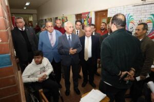 رئيس جامعة المنيا يتفقد لجان امتحانات كليات الآداب والحاسبات والمعلومات والتربية ويؤكد توفير الدعم الكامل لذوي الهمم 