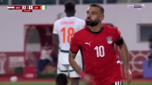 كبير أفريقيا يعود لعرشه