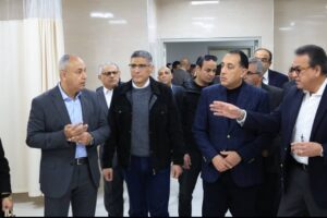 مدبولي يتفقد اللمسات الأخيرة لمستشفى بولاق الدكرور العام استعدادًا للتشغيل