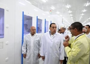 رئيس الوزراء يفتتح مجمع مصانع “إيليت سولار” لتكنولوجيا الطاقة الشمسية بالمنطقة الصناعية بالسخنة