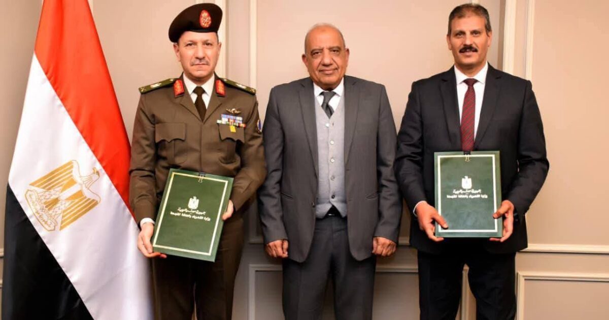 إدارة الإشارة للقوات المسلحة توقع بروتوكول تعاون مع وزارة الكهرباء والطاقة المتجددة