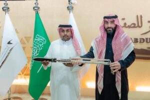 تتويج أبطال “سيف الملك” و”شلفا الملك” والفائزين في كؤوس مهرجان الملك عبدالعزيز للصقور 2025