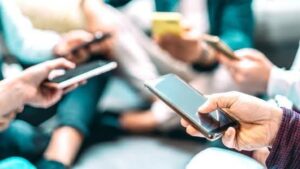 لماذا يتجنب جيل Gen Z المكالمات الهاتفية؟