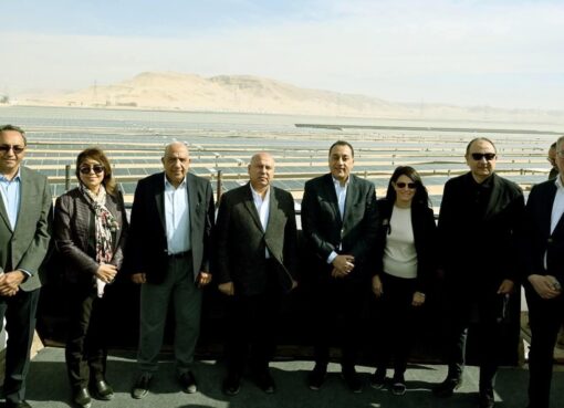 رئيس الوزراء يفتتح المرحلة الأولى من مشروع أوبيليسك لتوليد الكهرباء من الطاقة الشمسية