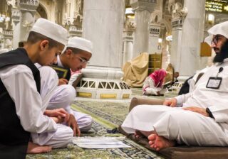 البرنامج القرآني الشتوي بالمسجد الحرام يوفر مسارات لحفظ ومراجعة القرآن الكريم