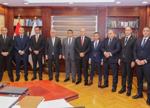 النائب العام يستقبل رئيس الاستئناف لنيابة استئناف الإسماعيلية لعرض الكشوف ربع السنوية بدائرة نيابته