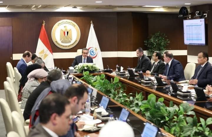 ‏وزير الصحة يناقش الخطة الاستثمارية للوزارة ويتابع مستجدات المرحلتين الثانية والثالثة للتأمين الصحي الشامل