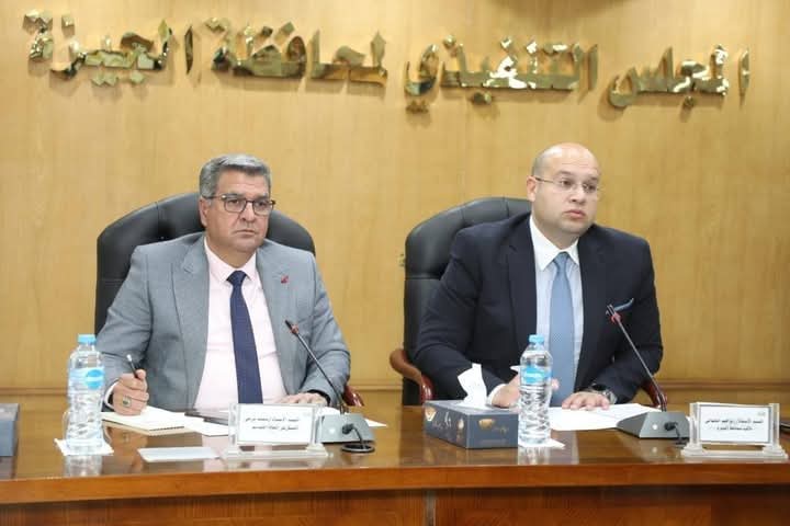 نائب محافظ الجيزة يتابع الأعمال التنسيقية لمشروعات تطوير طريق المنيب/العياط خلال اجتماع موسع