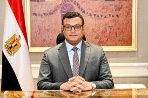 وزير الإسكان يُصدر 30 قرار إزالة لمخالفات بناء بالساحل الشمالي الغربي 