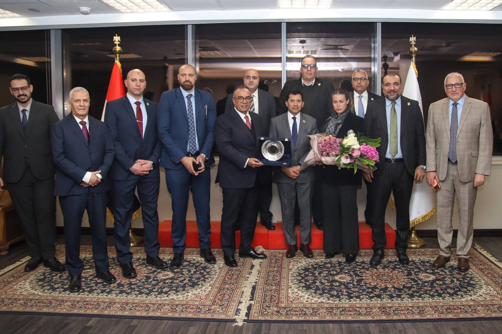 وزير الشباب والرياضة يجتمع بمجلس إدارة الاتحاد المصري لكرة السلة لمتابعة خطط التطوير وزيادة الانتشار