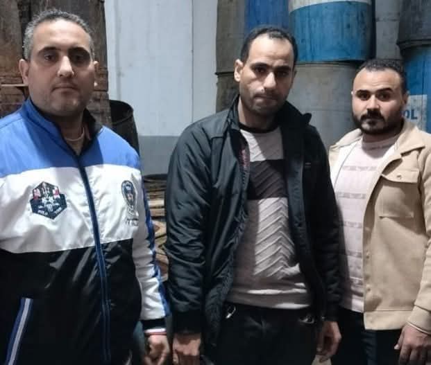 تموين البحيرة :ضبط مخزن أسماك مملحة واخر للاعلاف بدون ترخيص