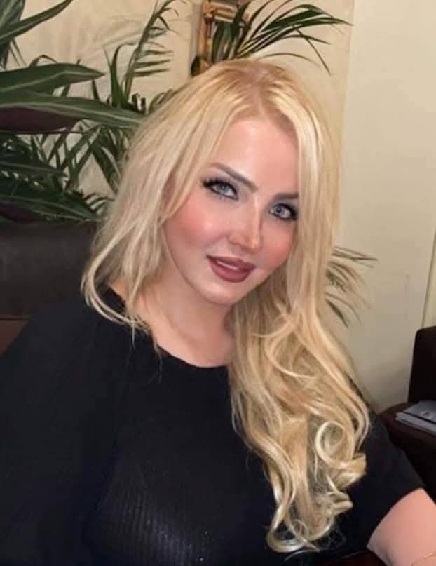 وجهان في مرايا الشعر