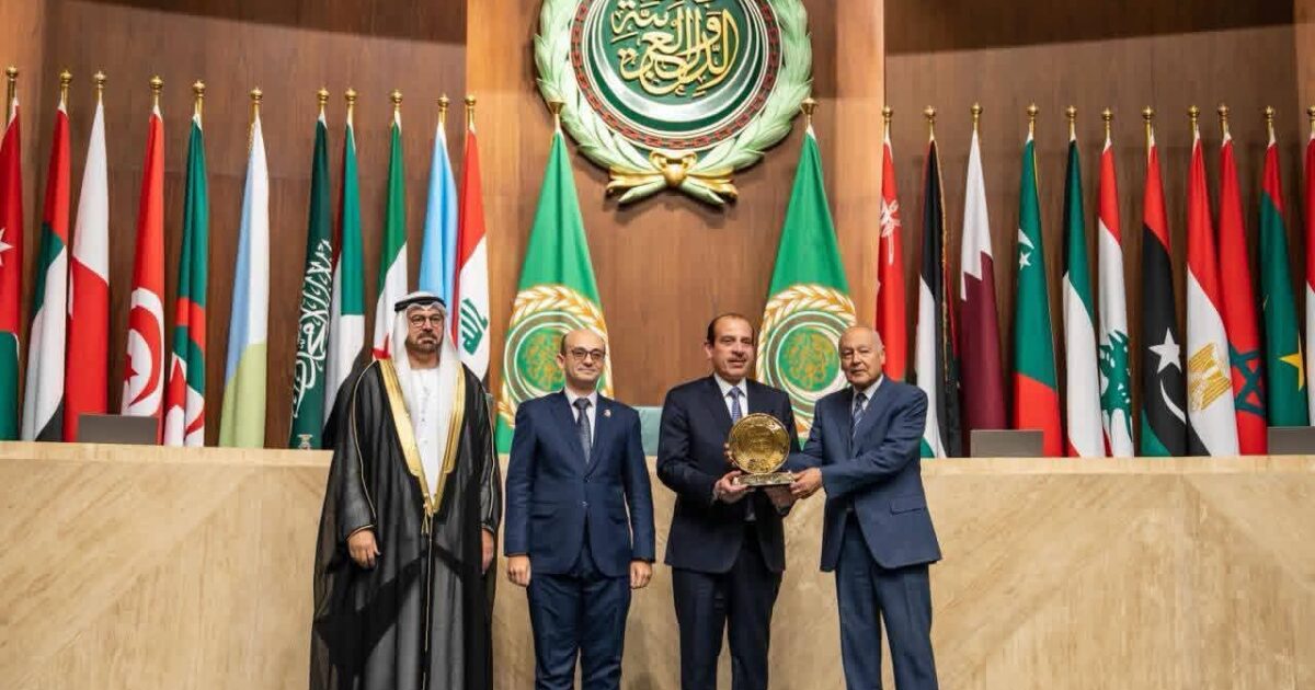 وكيل صحة الدقهلية يهنئ قيادات الوزارة بالتميز العربي.. و"الجزار" بصمة تطوير ورؤية المنظومة الصحية