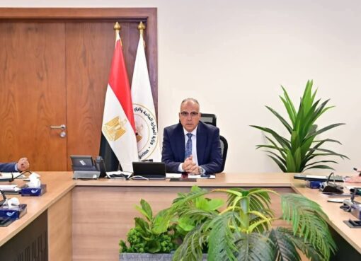 وزير الرى يوجه بتكثيف التحصيل وتطوير المنظومة المالية لرفع كفاءة الخدمات وتحفيز العاملين