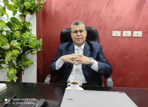 لو كنت مغتابا أحدا لاغتبت أمي وأبي