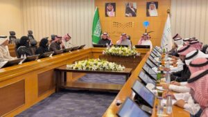 تعليم الطائف يناقش تحسين البيئة التعليمية والنموذج الاشرافي والطفولة المبكرة