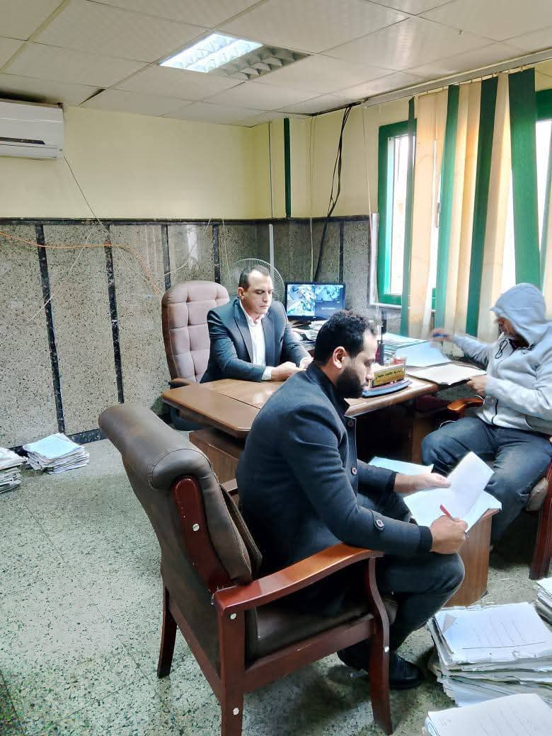 رئيس مدينة دمنهور يتابع انتظام أعمال لجان التصالح ومنظومة المتغيرات المكانية بالمركز التكنولوجي