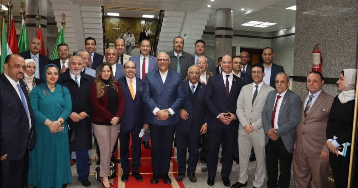 محافظ القليوبية يعقد لقاء تعارف مع أعضاء مجلسي النواب والشيوخ لتعزيز التعاون وتطوير الخدمات