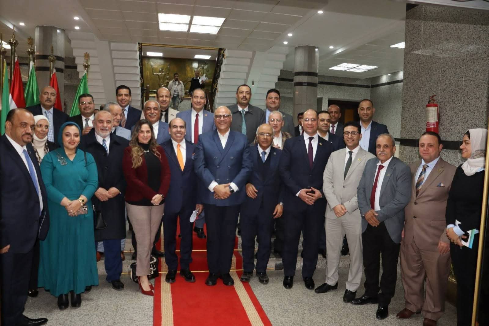 محافظ القليوبية يعقد لقاء تعارف مع أعضاء مجلسي النواب والشيوخ لتعزيز التعاون وتطوير الخدمات