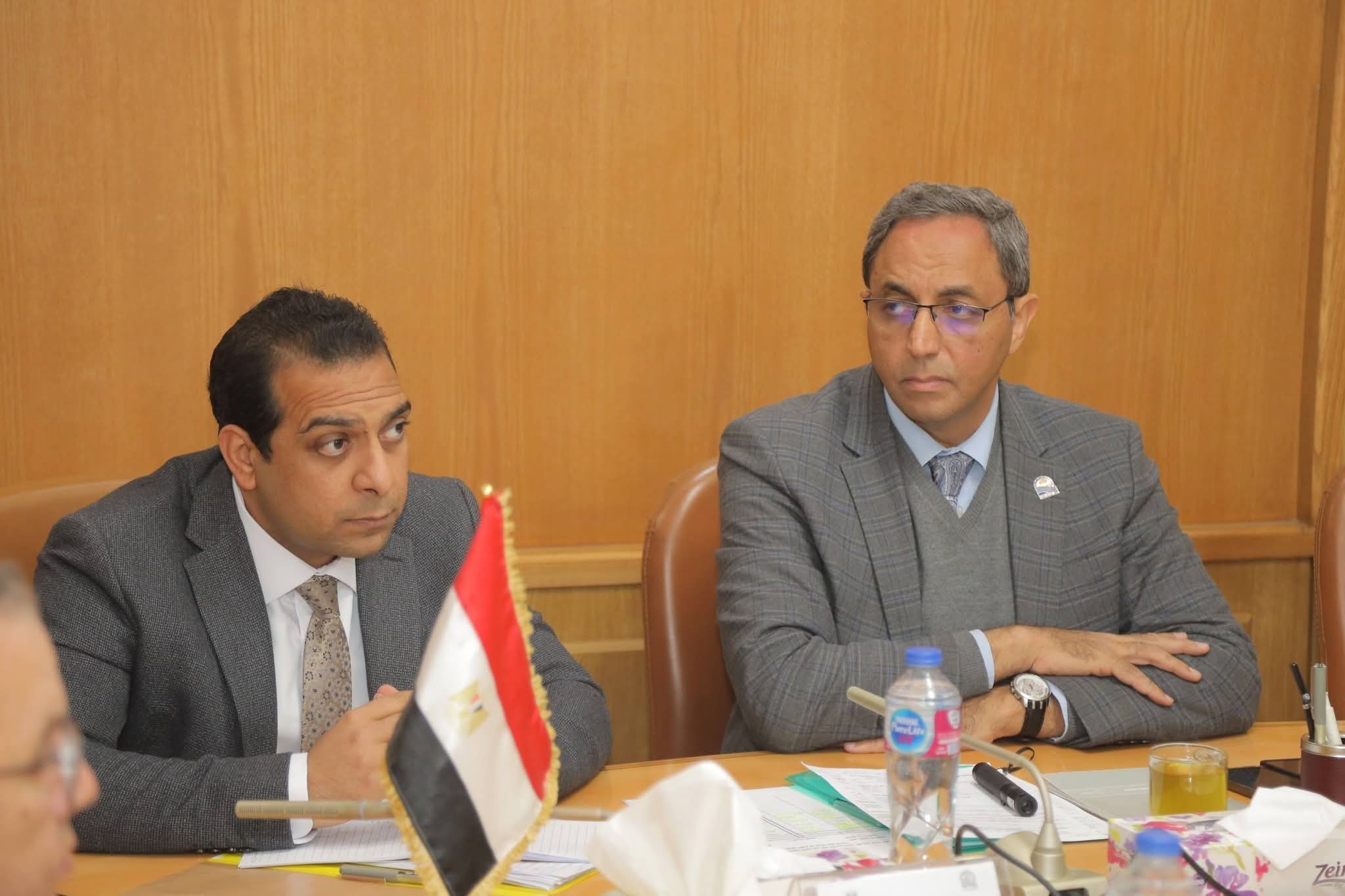 محافظ قنا يطلق رؤية جديدة لأول تجربة للتسوق الراقي وممشى حضاري بقلب المدينة