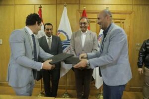 محافظ قنا: دعم جهود الدولة في توفير فرص عمل وتدريب فعال للشباب بالتعاون مع شغلني
