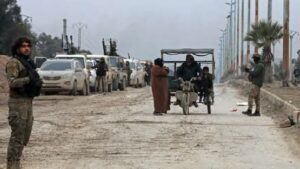 الإفراج عن 126 قاصرًا من سجن الأقطان في الرقة بعد تقارير عن تعرضهم للتعذيب