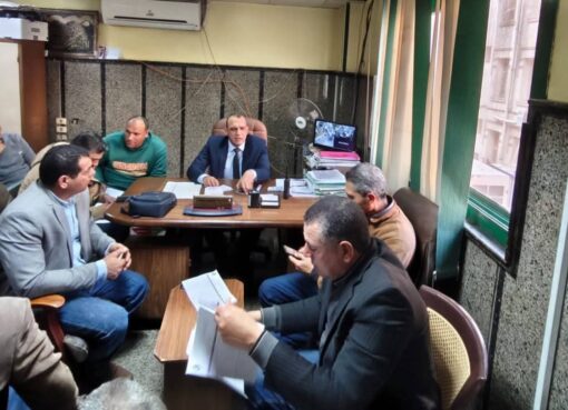 رئيس مدينة دمنهور يشدد على سرعة إنهاء ملفات التصالح خلال اجتماع موسع بالمركز التكنولوجي