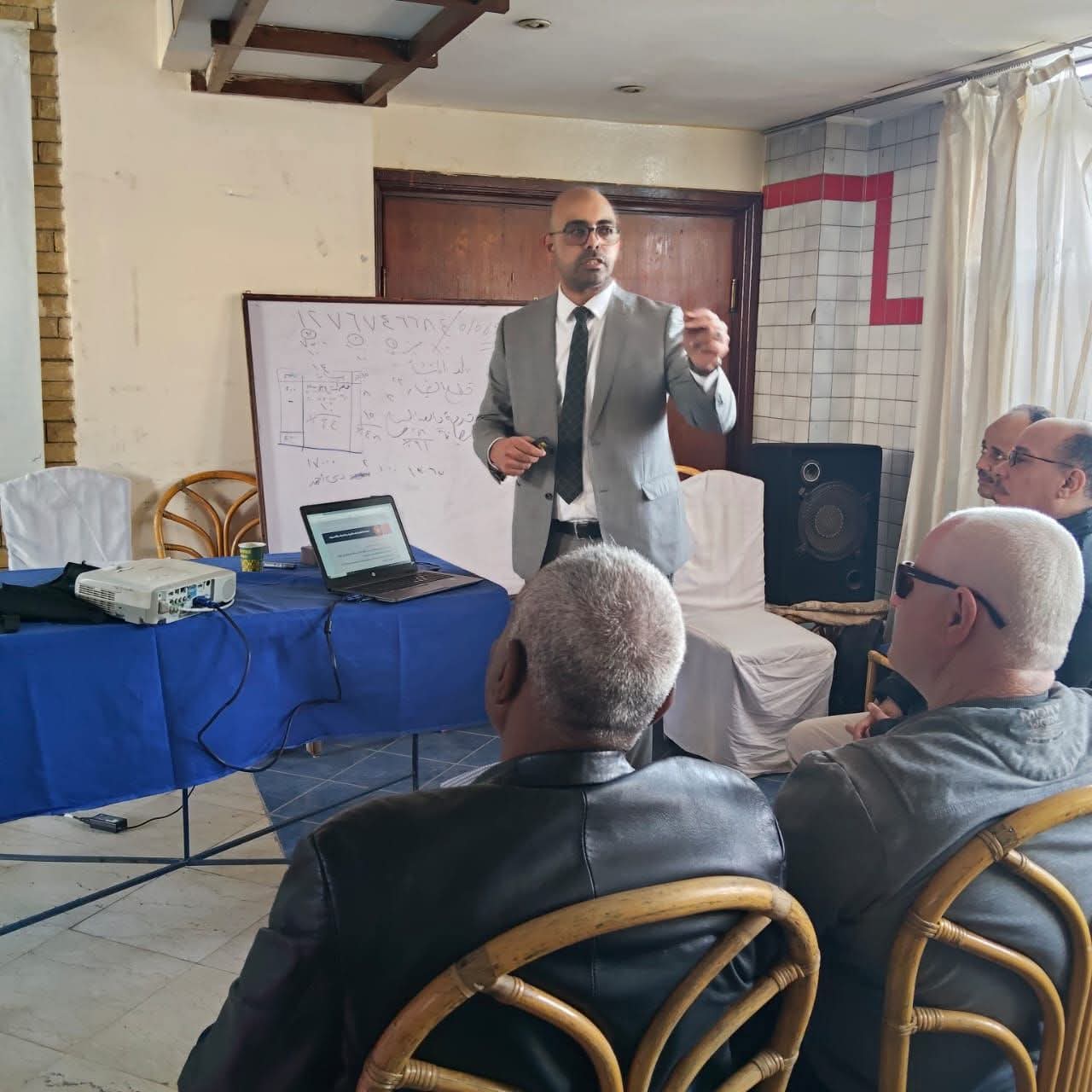 الجوانب المالية للأنشطة الثقافية والفنية وآليات الثقافة التشاركية بإعداد القادة