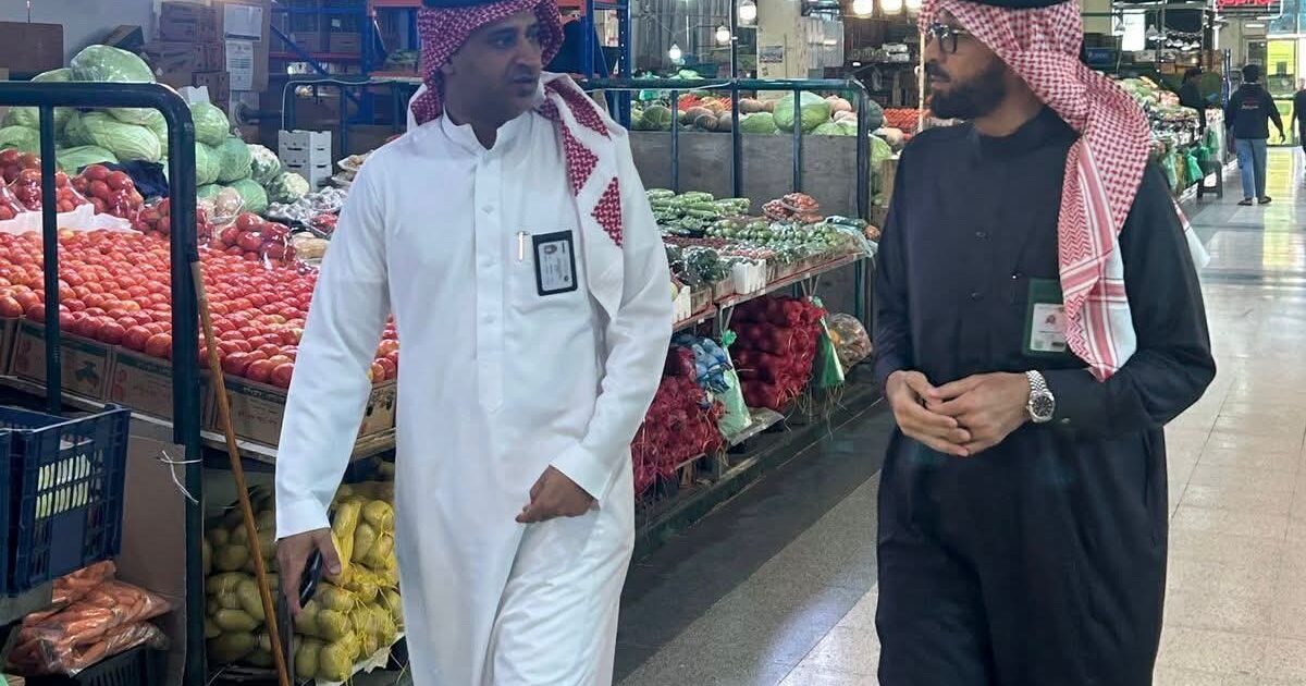 مدير بيئة الطائف يقف على جاهزية الأسواق والمسالخ