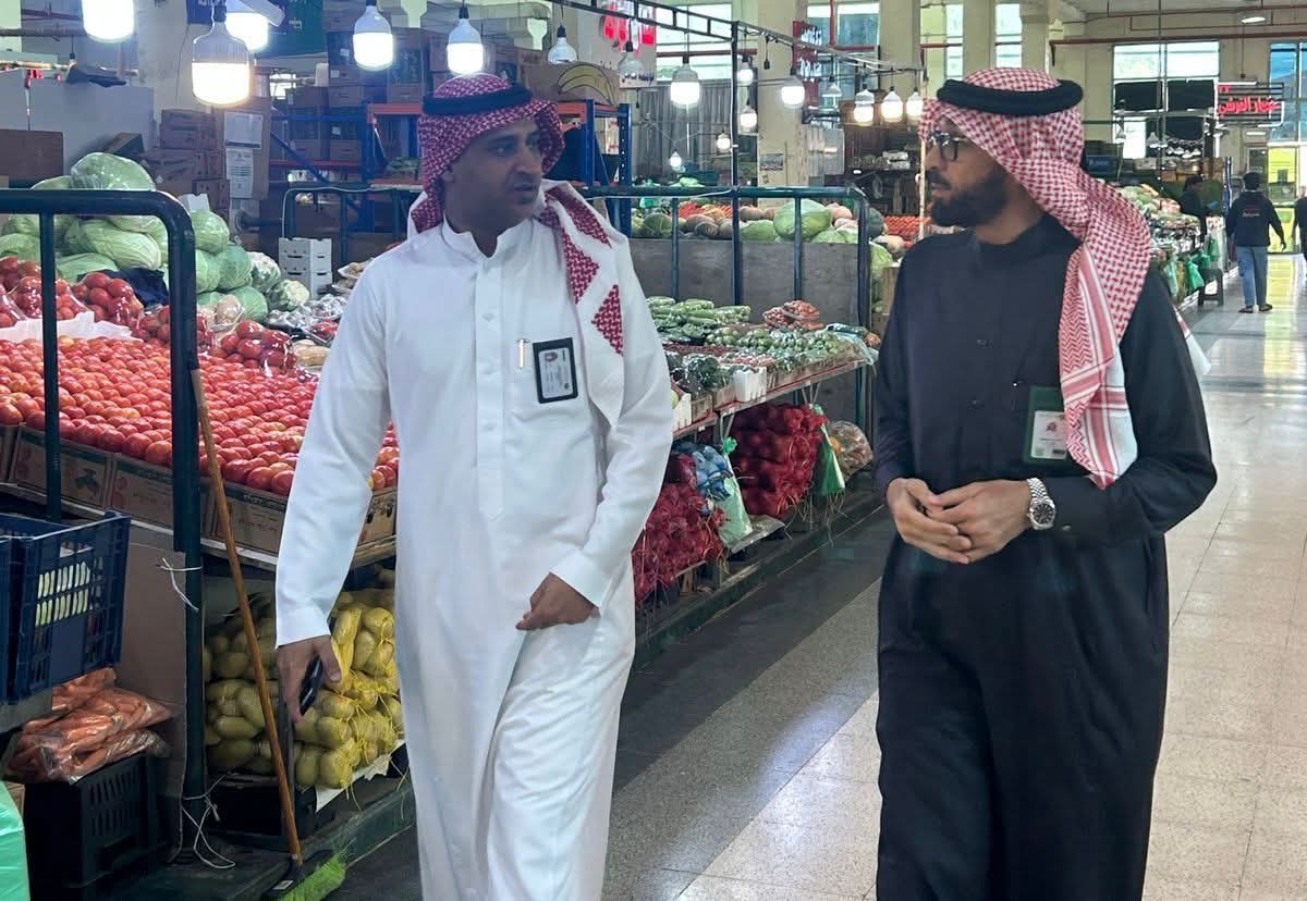 ‏مدير بيئة الطائف يقف على جاهزية الأسواق والمسالخ