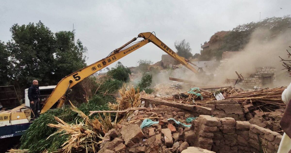 محافظ أسيوط: تنفيذ 39 حالة إزالة في 7 مراكز وحيين ضمن المرحلة الأولى من الموجة الـ28 للازالات