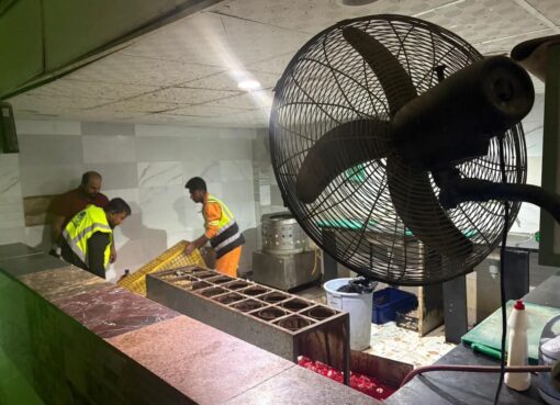 بيئة الطائف تضبط مسلخ دواجن مخالف وتُتلف منتجات مجهولة المصدر