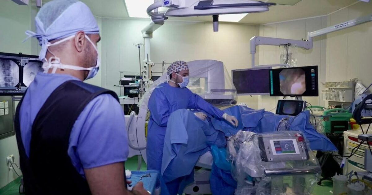 جراحتان روبوتيتان ناجحتان لحصوات الكلى بمدينة الملك عبدالله الطبية