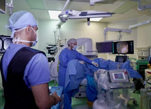 جراحتان روبوتيتان ناجحتان لحصوات الكلى بمدينة الملك عبدالله الطبية
