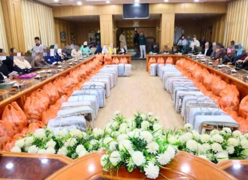 محافظ المنوفية يسلّم مساعدات تتجاوز نصف مليون جنيه لـ 65 حالة من الأسر الأولى بالرعاية وذوي الهمم