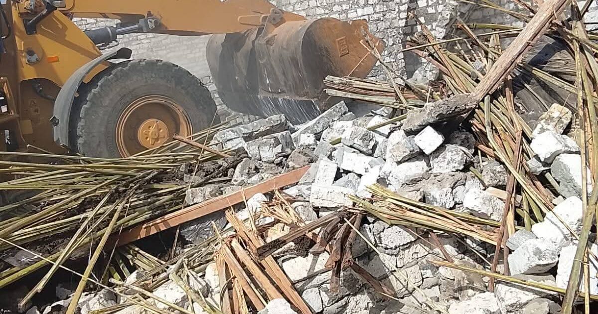 حملة مكبرة تزيل 19 حالة تعدٍ على الأراضي الزراعية بنجع حمادي