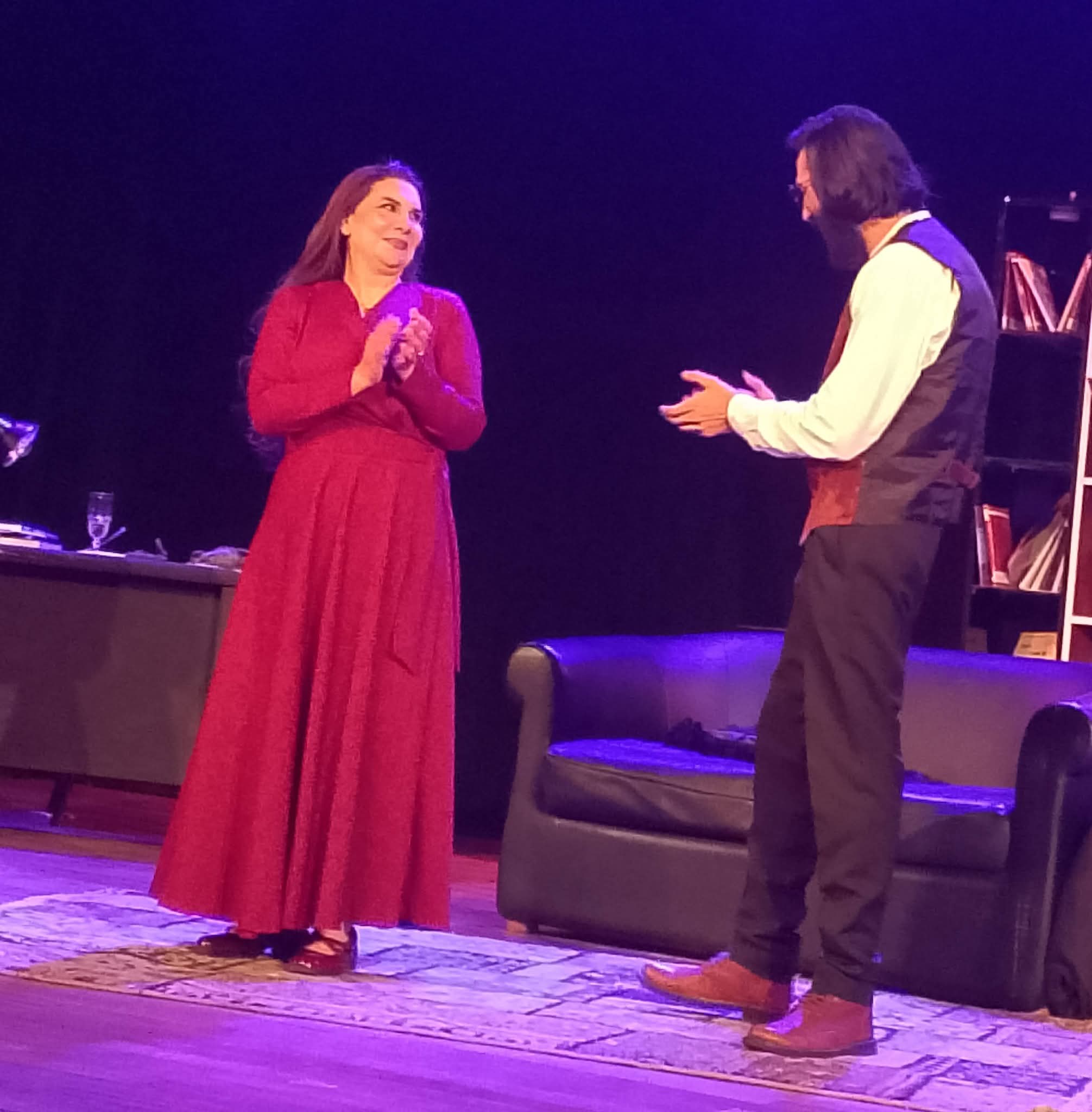 مسرحية اعترافات زوجية وفرقة نوستالجيا علي مسرح مكتبة الإسكندرية