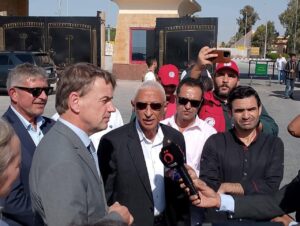 "محافظ شمال سيناء: دخول 20 ألف جريح فلسطيني إلى مصر مقابل عودة 1200 متعافٍ إلى غزة"